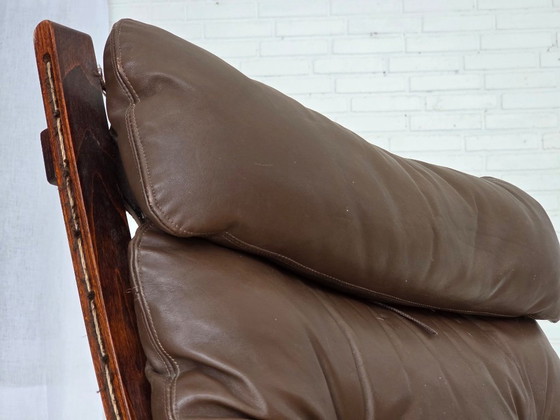 Image 1 of Années 1970, design norvégien d'Ingmar Relling, fauteuil lounge, modèle « Siesta ».