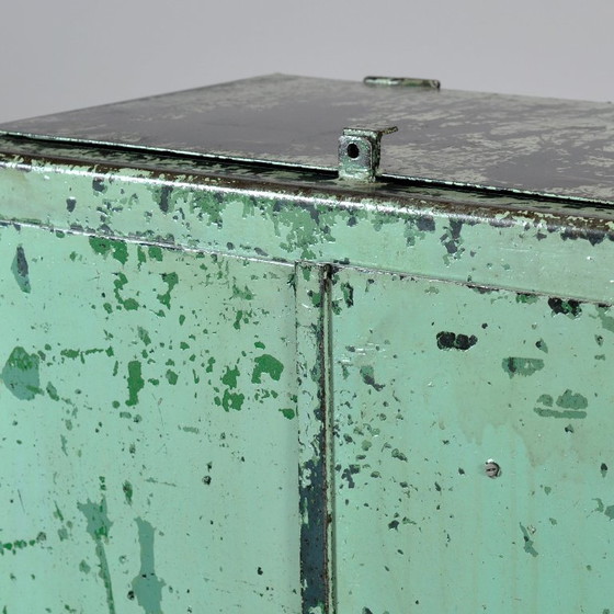 Armadio industriale in ferro, anni '70 – Armadi contenitori, Iron, Metal (photo 7 of 12)