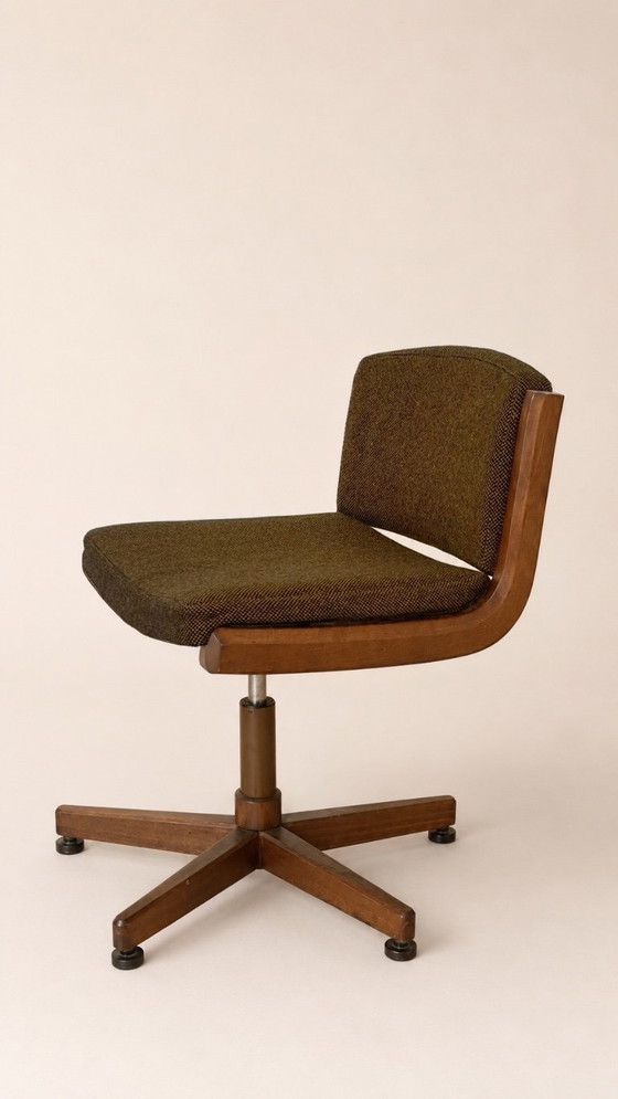 Image 1 of Set van 5 design bureaustoelen van massief hout