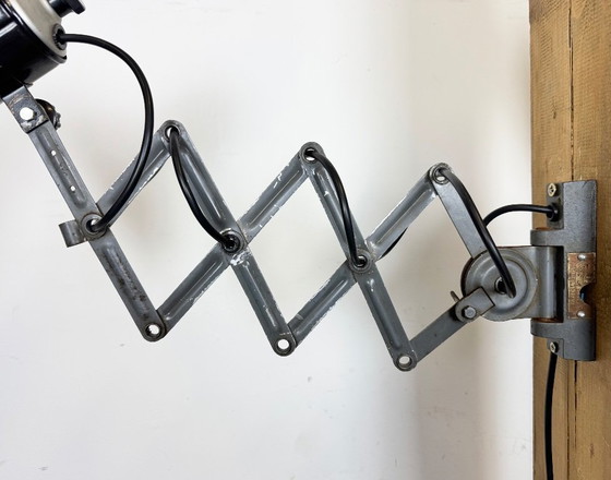 Image 1 of Lampada da parete industriale a forbice in smalto nero, anni '50