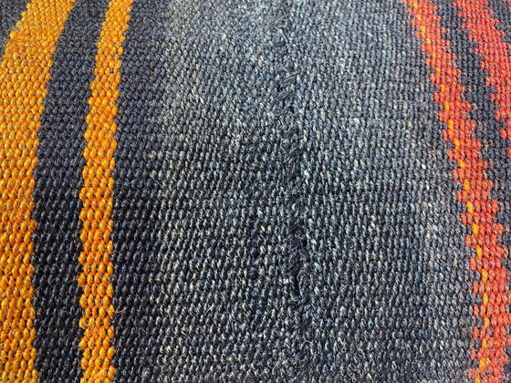 Image 1 of Funda de cojín única con diseño de kilim y alfombra – 120 x 40 cm