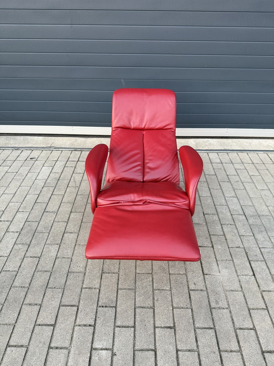 Image 1 of Poltrona relax Jori Symphony, recente, in pelle Celia rossa, taglia media, in ottime condizioni!