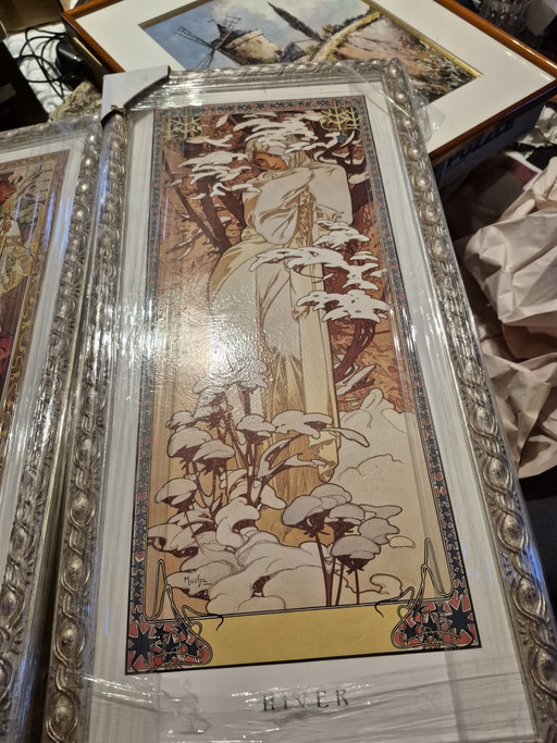 Reproduction Mucha