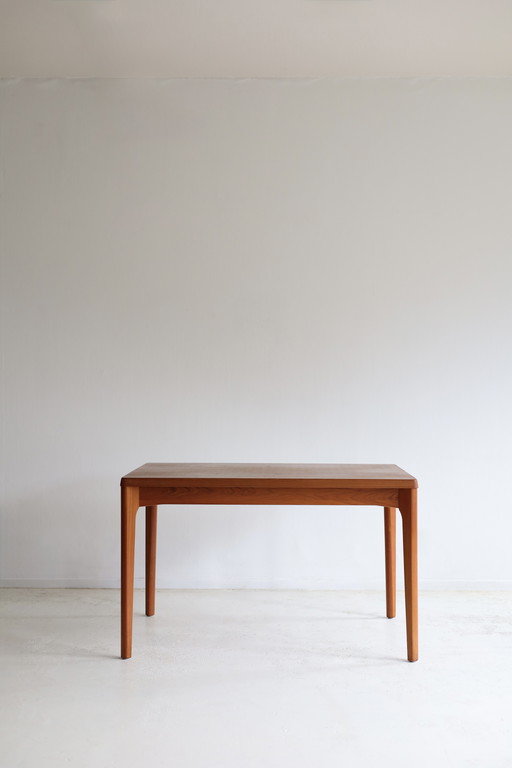 Extendable dining table by Henny Kjaernulf, Danish design, 1960s