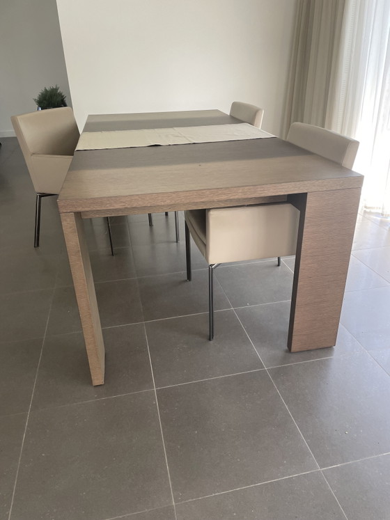 Image 1 of Maxalto dining table Apta