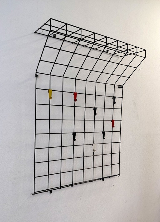 Karl Fichtel  zestiger jaren draad wandgarderobe