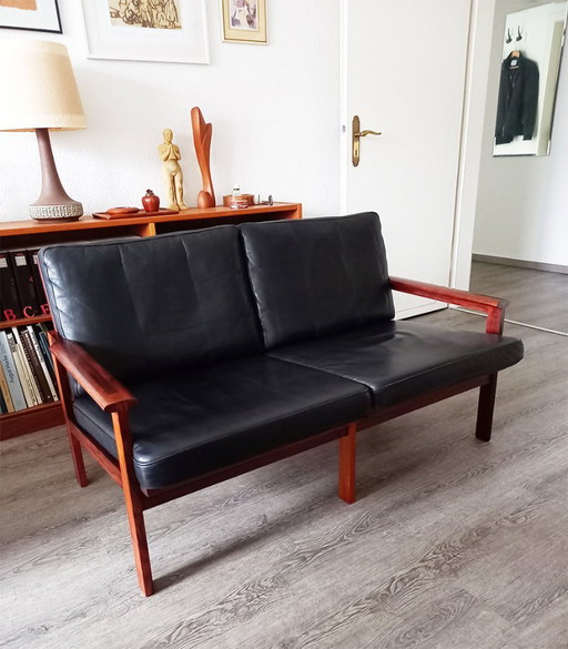 Illum Wikkelsø „Capella“ 2-Sitzer Sofa | Palisander & Leder | Niels Eilersen 1960s