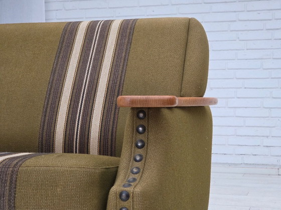 Image 1 of Sofá danés de 2 plazas, década de 1970, lana de muebles verde, madera de roble.