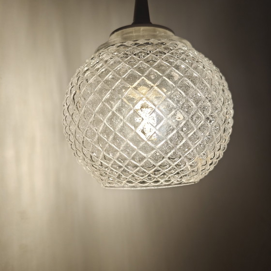 Image 1 of Vintage hanglamp met bolvormig glas, 14 cm – Plafondlamp uit het midden van de 20e eeuw – Opnieuw bedraad