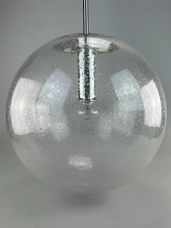 Image 1 of Lámpara de techo de los años 60 y 70, lámpara esférica "Globe" de Peill &amp; Putzler, años 60