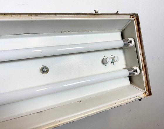 Image 1 of Tube lumineux suspendu industriel beige de la marque Famor, années 1970