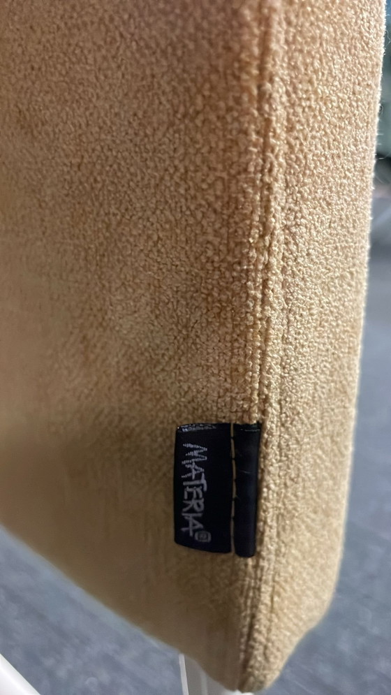 Image 1 of 4 materia krukken