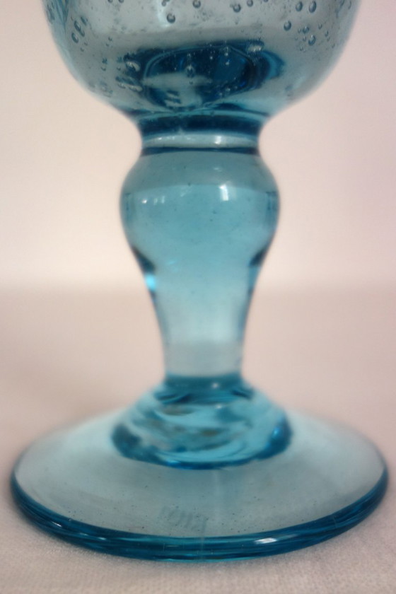 10 Stielgläser aus der BIOT-Glasmanufaktur, mundgeblasenes Glas – Gläser & Karaffe (photo 10 of 13)