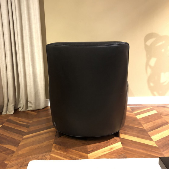 Image 1 of Italian Design Dion armchair with ottoman