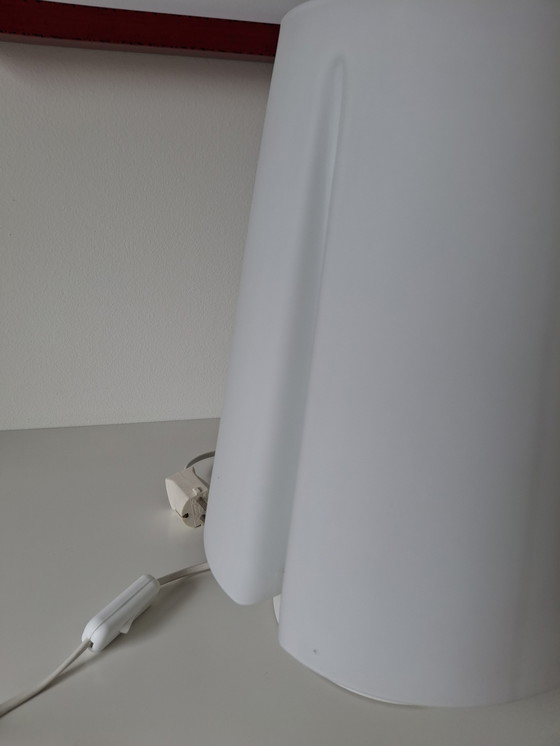 Image 1 of Beautiful Table Lamp