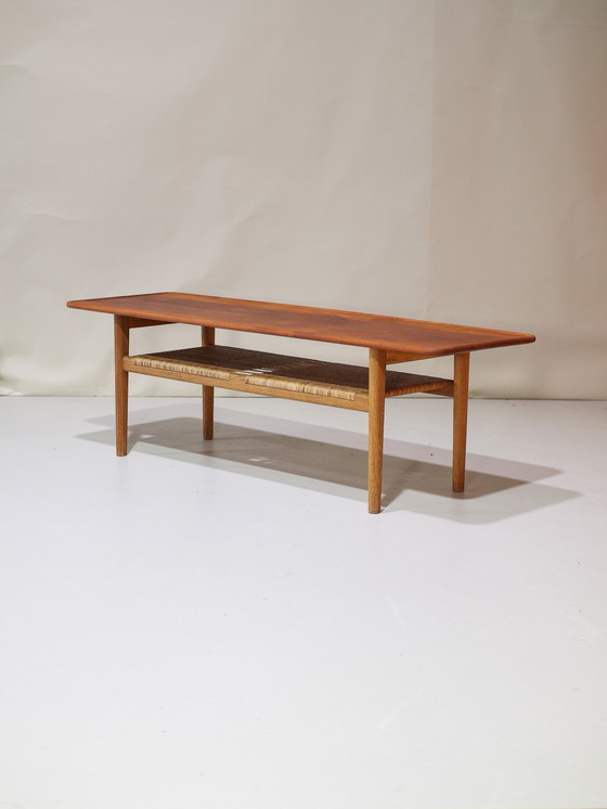 Image 1 of Tavolino da caffè Hans Wegner AT10 in legno di teak e rattan