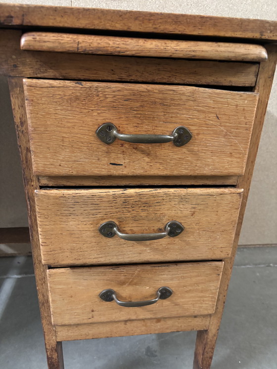 Image 1 of Escritorio infantil antiguo