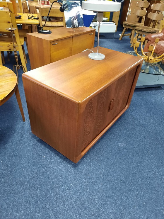Vintage Danish Dyrlund vinyl/audio cabinet with tambour doors – Sideboard cabinet, Plastic, Wood (photo 4 of 5)