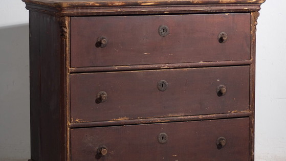 Antique chest of drawers with dark patina (c.1920) #74 (photo 3 of 40)