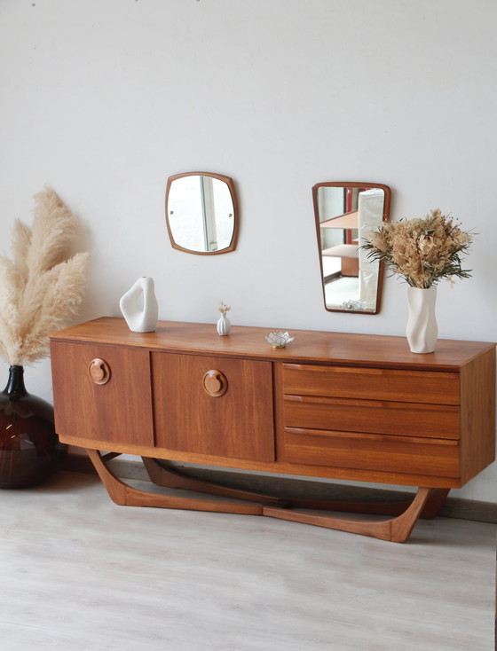 Image 1 of Vintage Beautility Teak dressoir - jaren 60