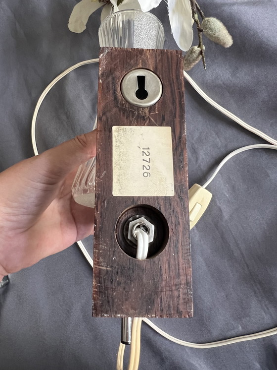 Image 1 of Lampada da parete in stile scandinavo con paralume in vetro semisabbiato