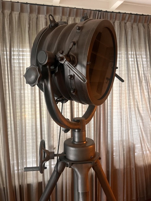 Eichholtz Royal Master Sealight Tripod – vloerlampen, Metal (photo 2 of 5)