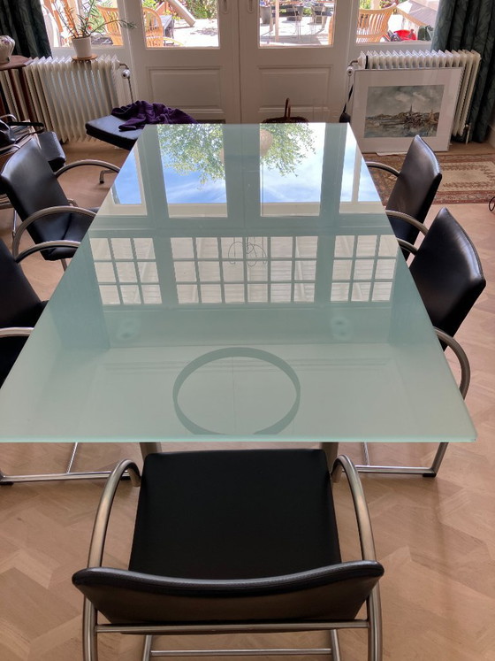 Image 1 of Mesa de comedor de cristal Metaform