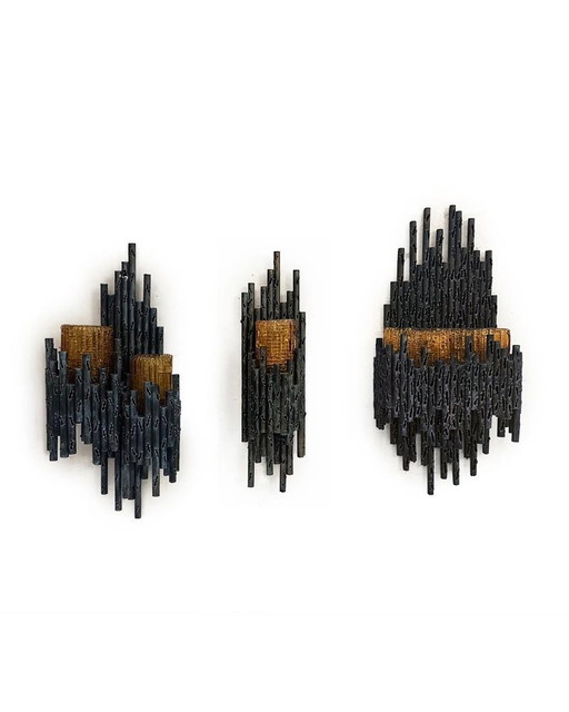 Set di tre applique brutaliste in acciaio e vetro testurizzato, Italia anni '70