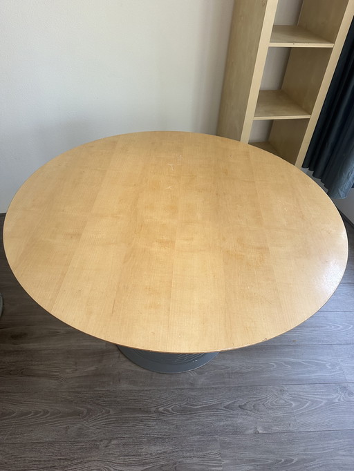 Table Leolux trias