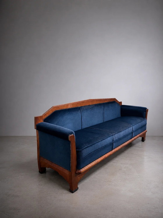 Sofá escolar Art Déco de Ámsterdam, década de 1930. – Sofás (Couches), Velvet, Brass, Art Deco (photo 6 of 11)