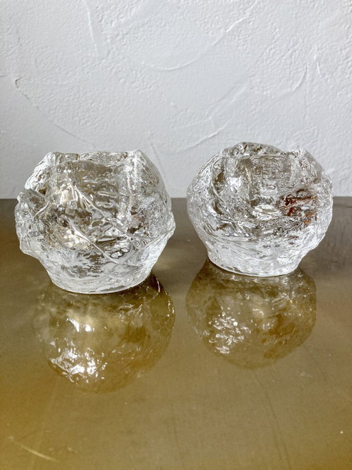 Paire de bougeoirs « Snowball » – Ann Wolff pour Kosta Boda, Suède (1973)