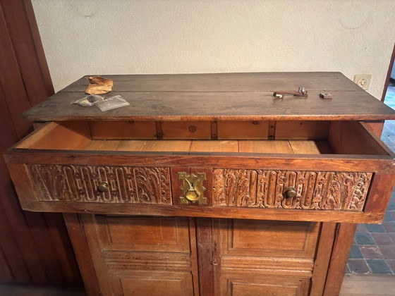 Image 1 of Armario antiguo de roble