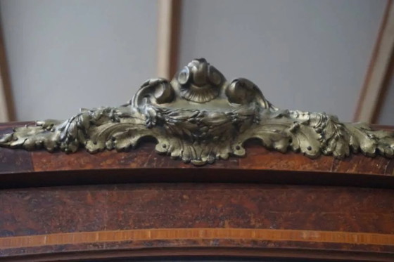 Armadio in stile rococò. Radice di noce, bronzo, madreperla. – Bronze, Wood, Rococo (photo 5 of 6)
