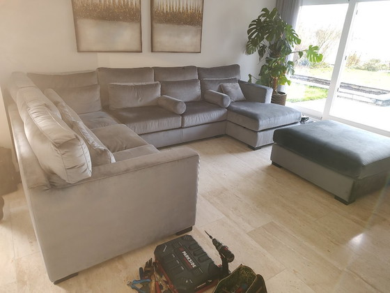 Image 1 of Luxe hoekbank + poef 