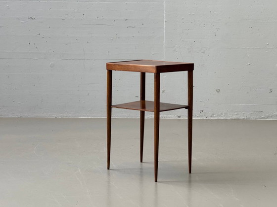 Image 1 of Mid-Century Beistelltisch mit Ablage aus Teakholz, 1960er Jahre
