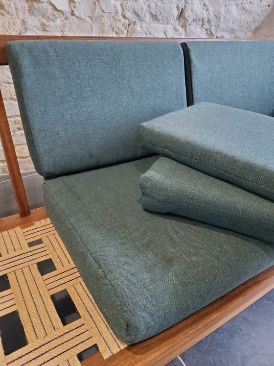 Image 1 of Vintage Scandinavische 3-zitsbank van massief hout