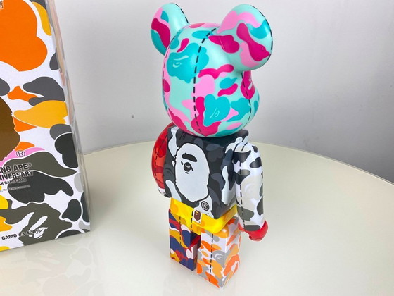 Image 1 of Bearbrick BAPE A BATHING APE 28. Jubiläum 03 CAMO #3 400% MEDICOM Toys