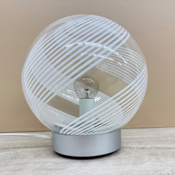 Image 1 of Lámpara de mesa de cristal con diseño en espiral de mediados de siglo, década de 1970, Italia