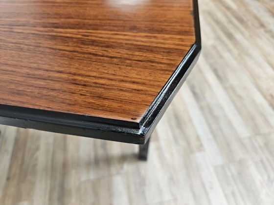 Image 1 of Table de salle à manger à rallonge en noyer des années 70