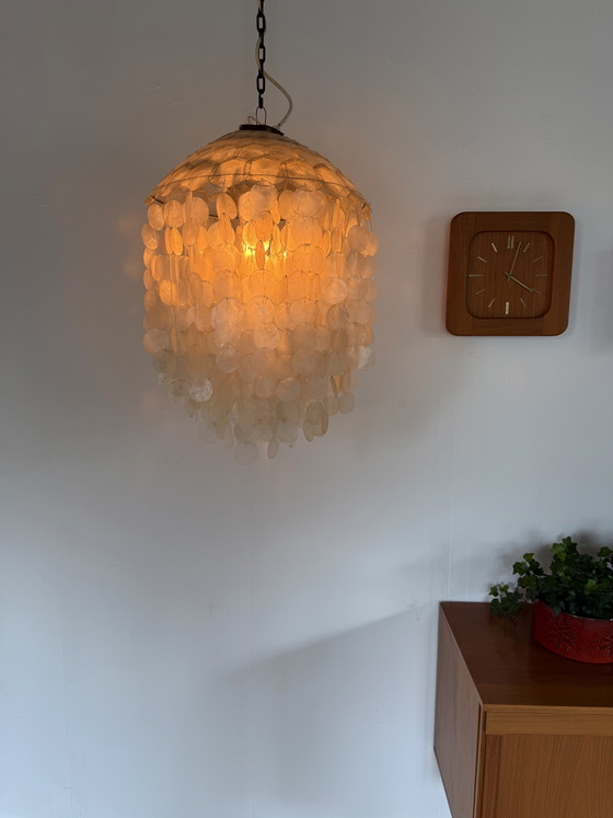 Image 1 of Vintage XL Capiz mother-of-pearl shell pendant lamp ‘70s