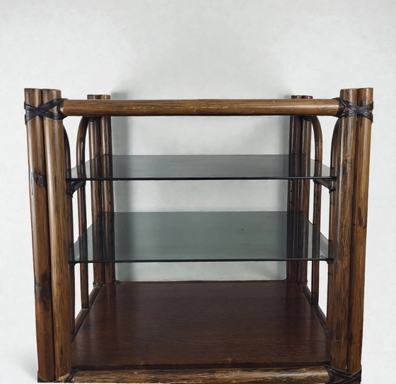 Bamboo shelf with smoked glass, 1970s – Shelving unit (photo 13 of 14)