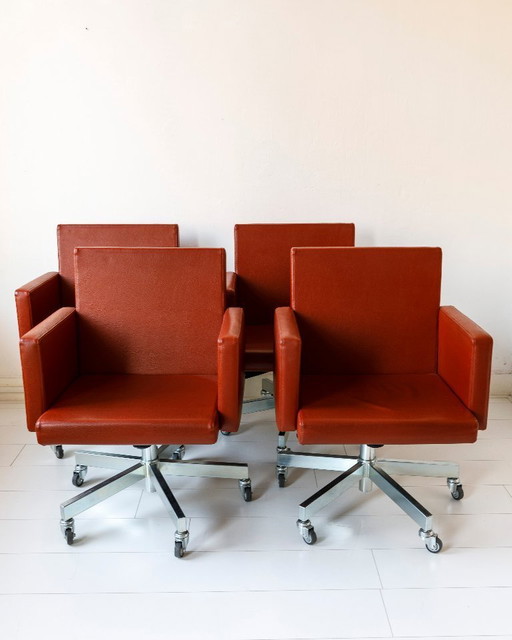 set of 4 AVL office chairs