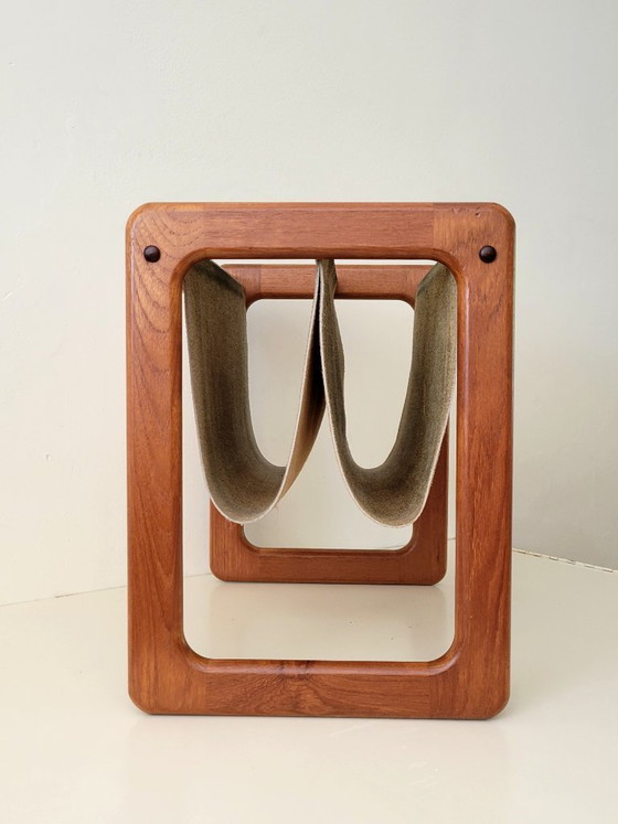 Image 1 of Portariviste Vildbjerg, mobile da lettura danese in stile Mid-Century Modern in teak e pelle scamosciata.
