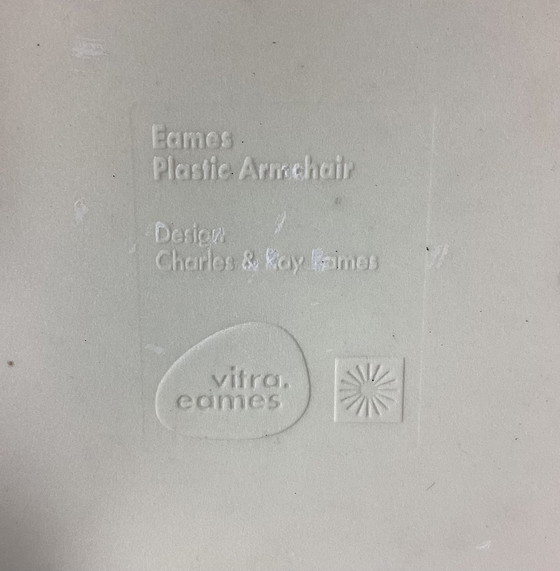 Image 1 of 2 vintage Vitra Eames stoelen Charles & Ray Eames