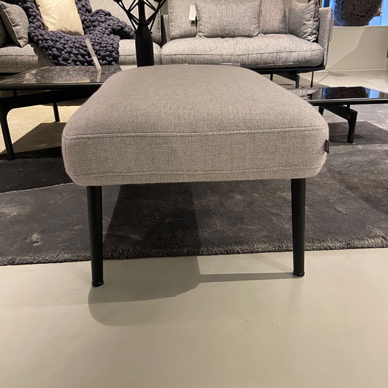 Image 1 of Poltrona Jon di Rolf Benz con pouf