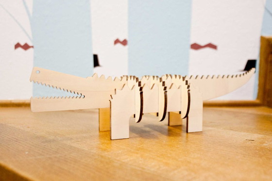 Image 1 of Décoration crocodile en bois par Ulap design