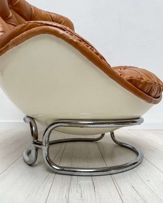 Image 1 of Ensemble de chaises "Karaté" en cuir vintage par Michel Cadestin pour Airborne 60s