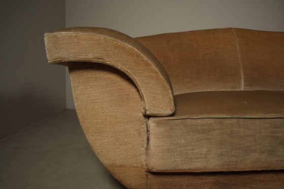 Image 1 of Divano a tre posti in stile Art Déco, rivestito in velluto originale, Belgio, circa 1930.