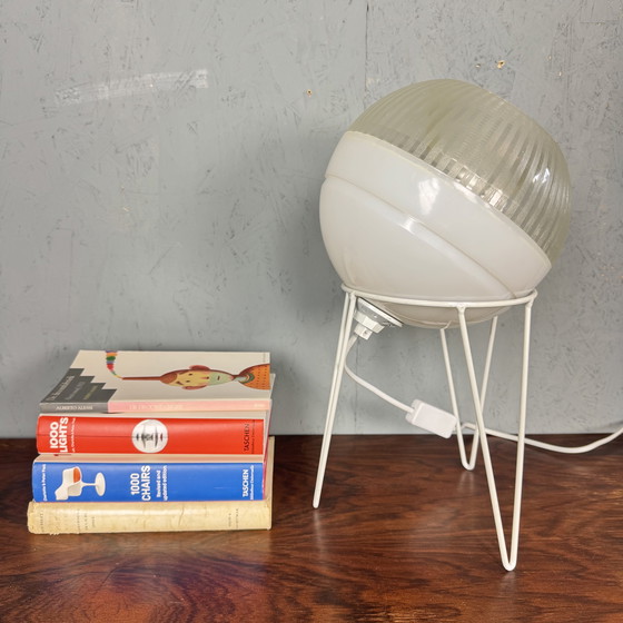Image 1 of VV Original Eyeball Lamp