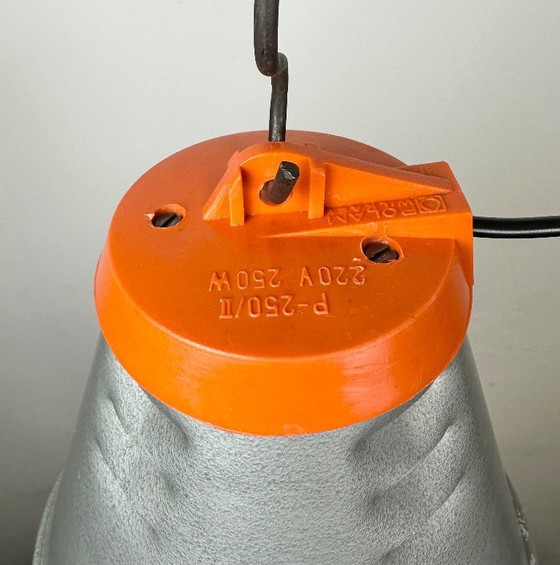 Image 1 of Lampada a sospensione in alluminio grigio industriale, anni '70